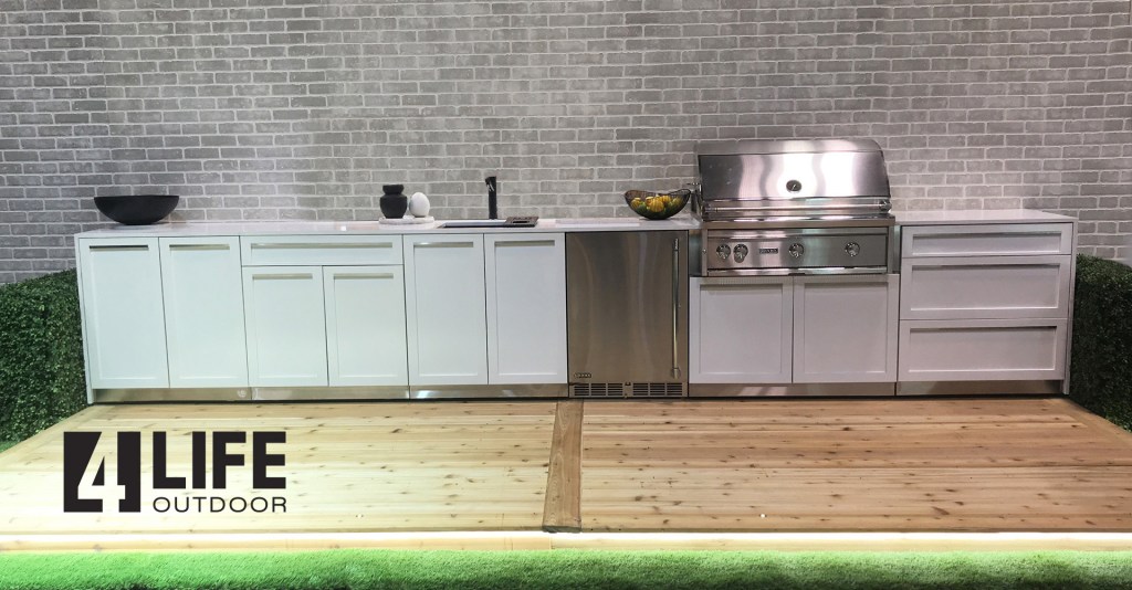 Lynx Grill in 4 Life Outdoor Kitchen cabinet